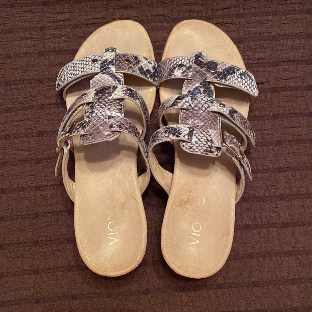 Vionic Sandals - Picture 7 of 9